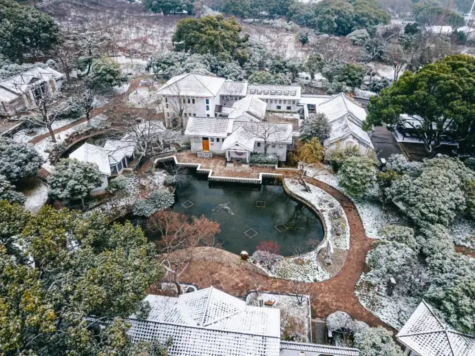 无锡荣氏梅园雪景