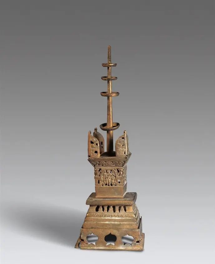 瑞光塔涂金铜塔