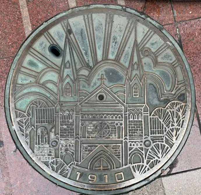 上海南京路井盖