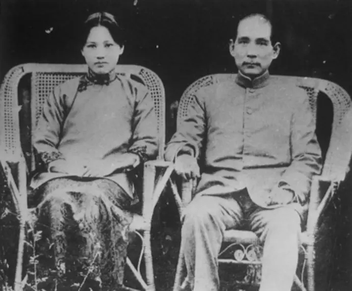 宋庆龄与孙中山