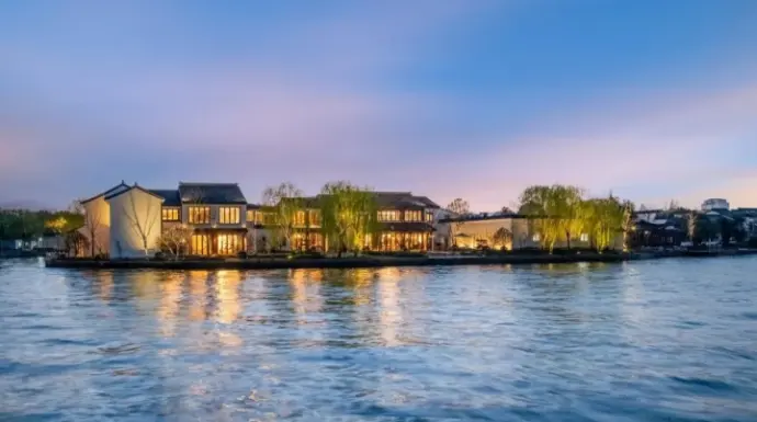 揽秀园开园酒店