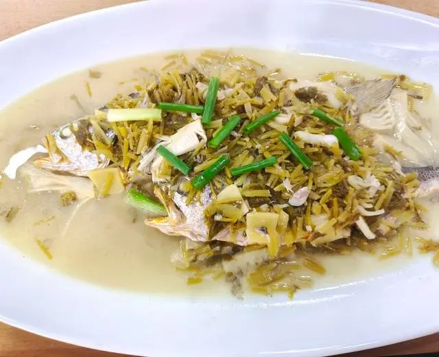 雪菜大汤黄鱼